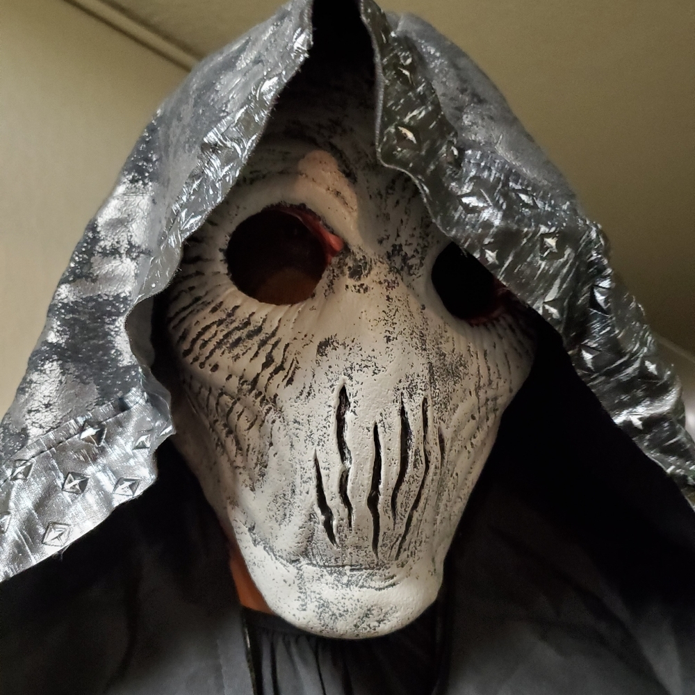 Spirit Halloween Adult Reaper / Monster Costume Size L/XL